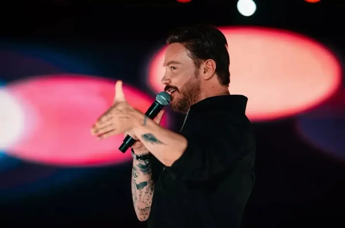 Sinan Akçıl aynı besteyi Ajda Pekkan'a iki kez verdiğini anlattı