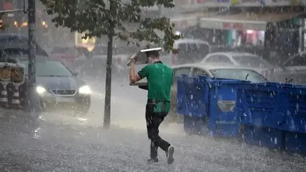İstanbul'da pazartesi gecesi başlayacak yağış için AKOM uyarıda bulundu