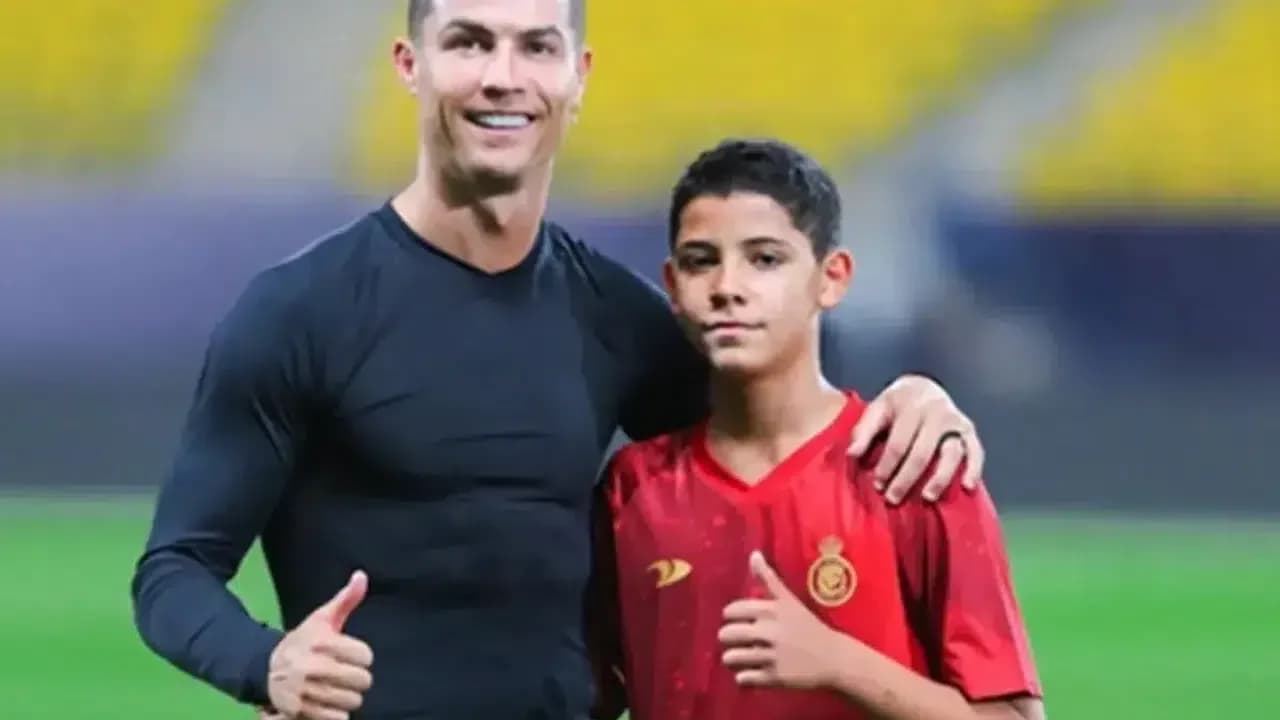 Cristiano Ronaldo'dan aile paylaşımı: "Mutlu baba"