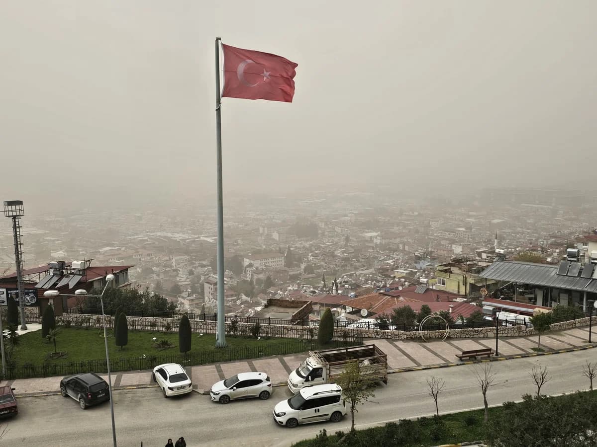 Hatay’da Toz Taşınımı Hayatı Olumsuz Etkiliyor