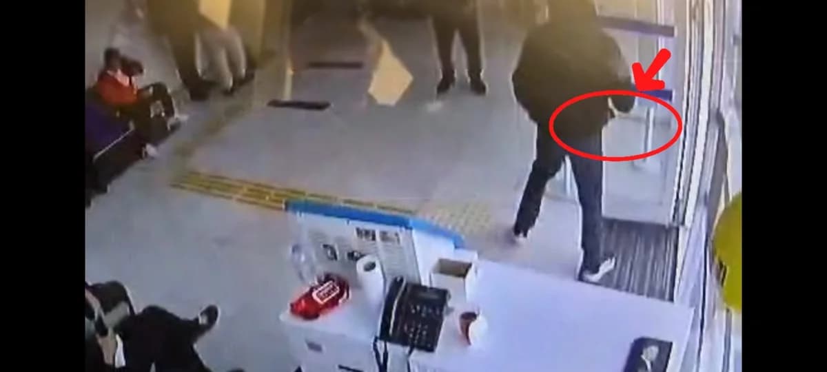 Mersin’de Satırla Soygun Girişimi