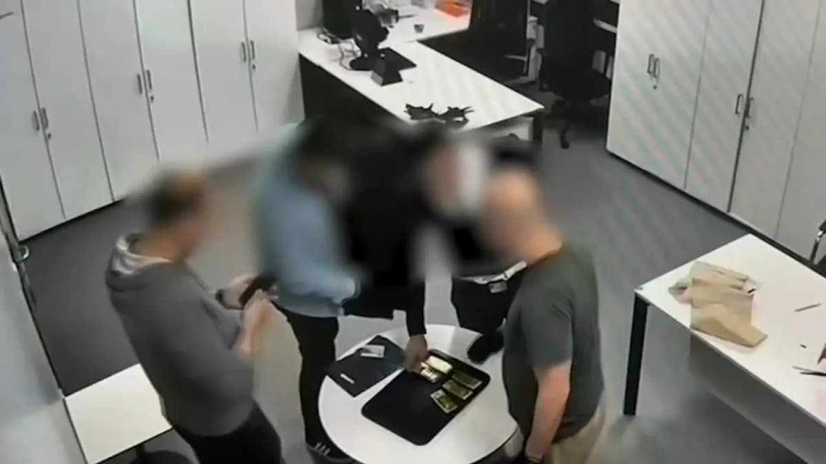 Interpol’ün Kırmızı Bülten ile Aradığı Altın Kaçakçısı İstanbul’da Ele Geçirildi