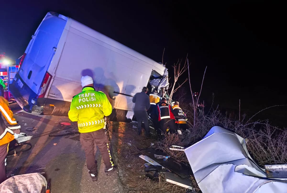 Edirne’de Feci Kaza: 2 Ölü, 1 Yaralı