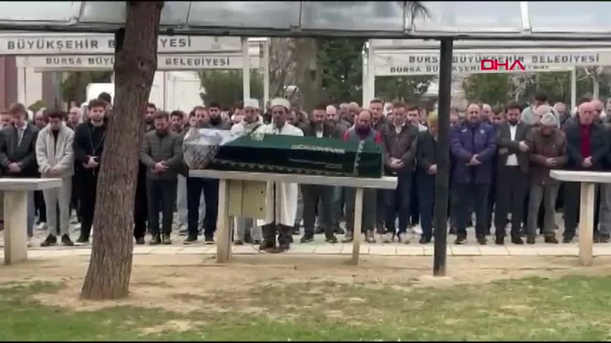Bursa’da Eski Sevgilisi Tarafından Öldürülen Nagihan Karadeniz Son Yolculuğuna Uğurlandı