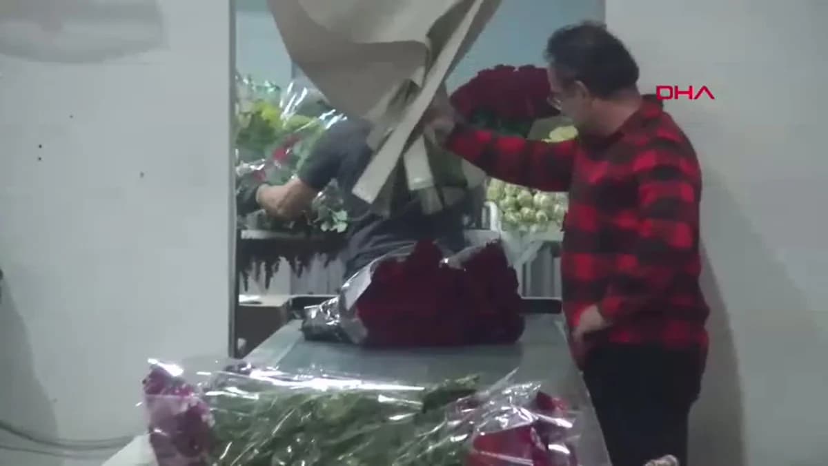 Anneler Günü Çiçek Pazarı’nda Coşku: Yalova’da Görülmemiş Yoğunluk