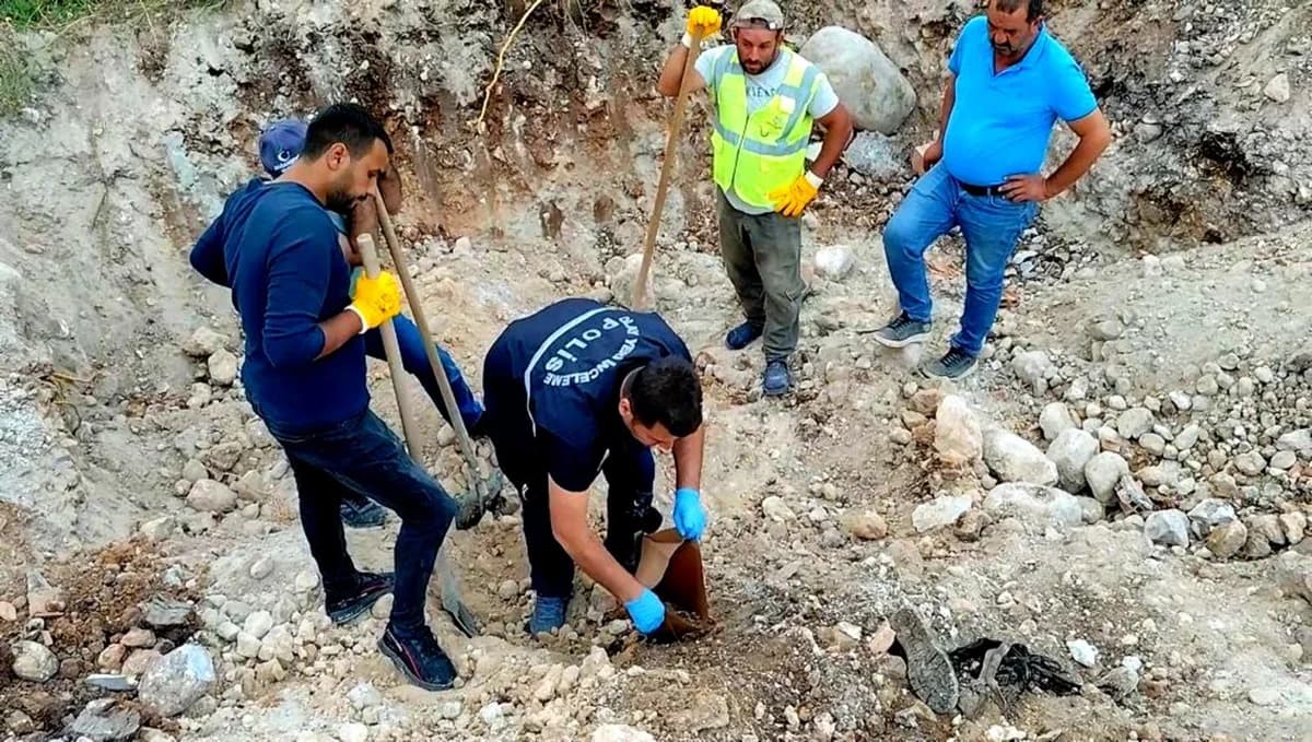 Malatya’da Depremde Yıkılan Evde Bulunan Ceset Üzerine Cinayet Davası: İki Sanığa Müebbet, Birine Hapis Cezası