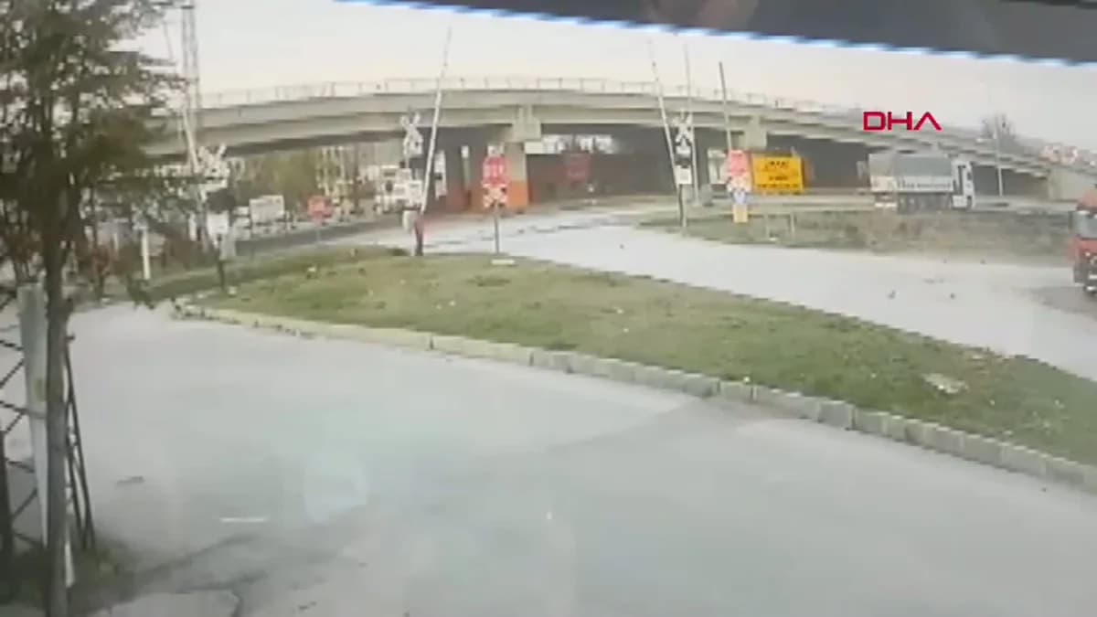 Konya’da TIR’ın otomobile çarpması sonucu bir kişi hayatını kaybetti