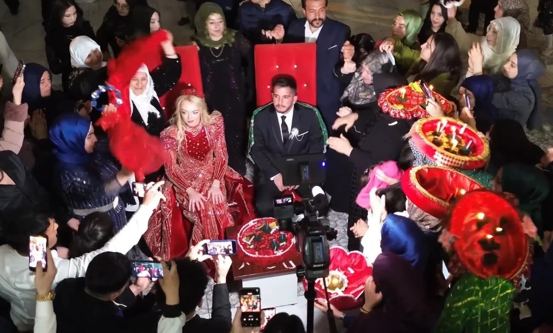 İskoç Gelin Van’da Düğün Yaptı