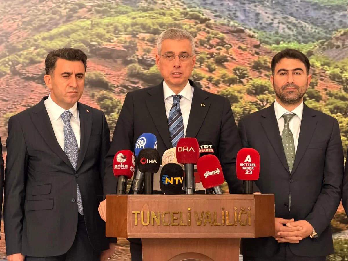 Sağlık Bakanı Memişoğlu Tunceli’de Sağlık Hizmetlerini Değerlendirdi