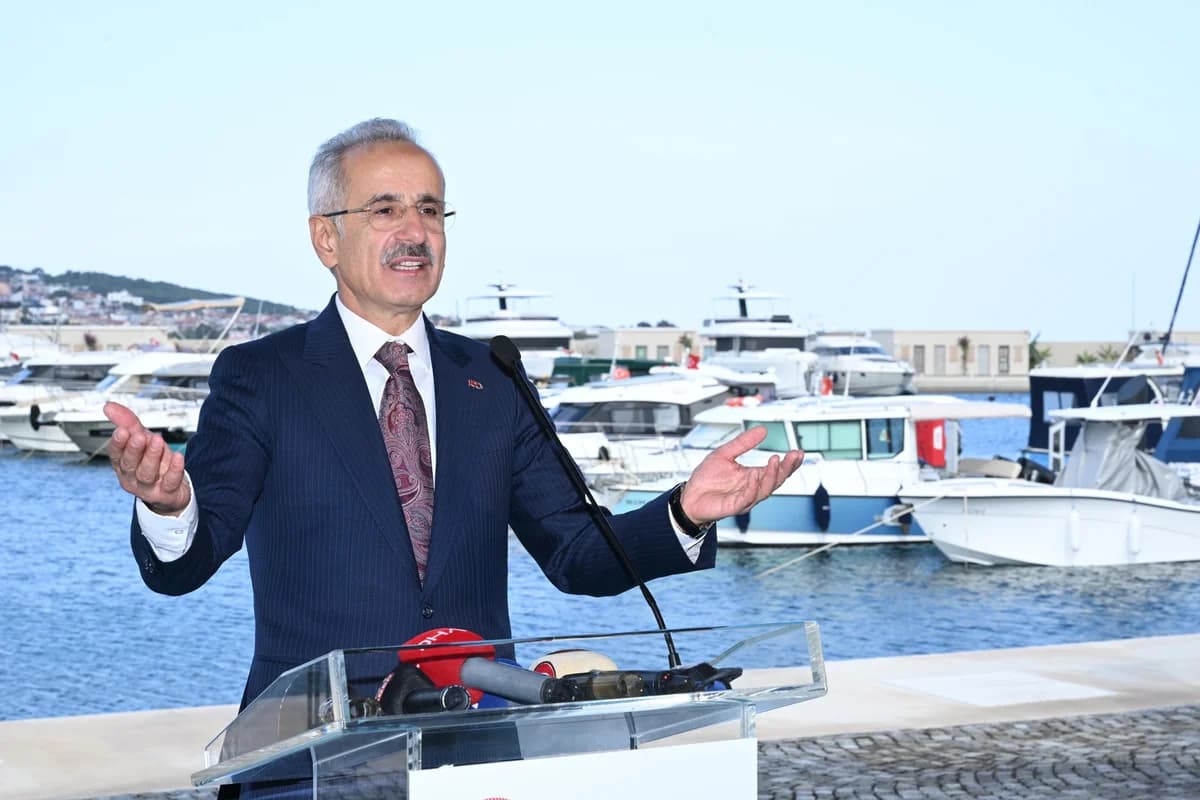 Kruvaziyer Yolcu Sayısı Rekoru: Ulaştırma Bakanı Uraloğlu’ndan Önemli Açıklama