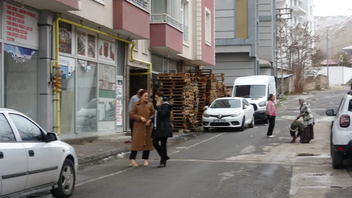 Van’da 5.2 Büyüklüğünde Deprem Hissedildi