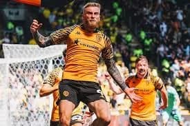 Oli McBurnie Wembley’de tarih yazdı Hull City Premier Lige yükseldi