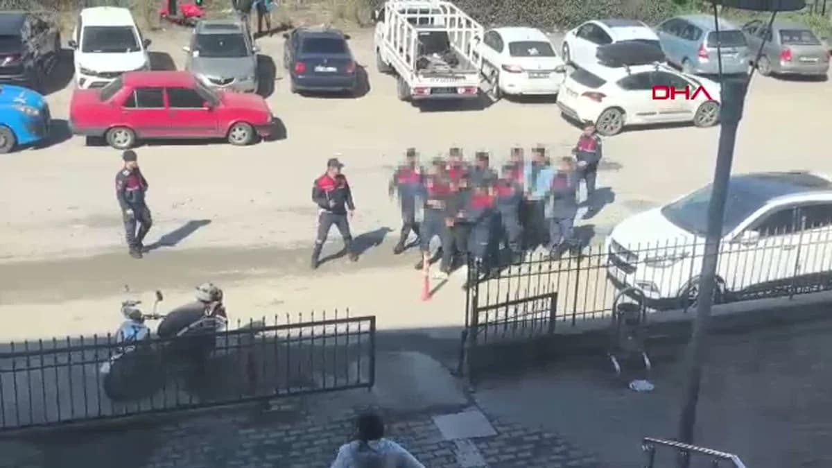 Zonguldak’ta İşçilerin Protesto Amaçlı Eşya Çalma Olayı