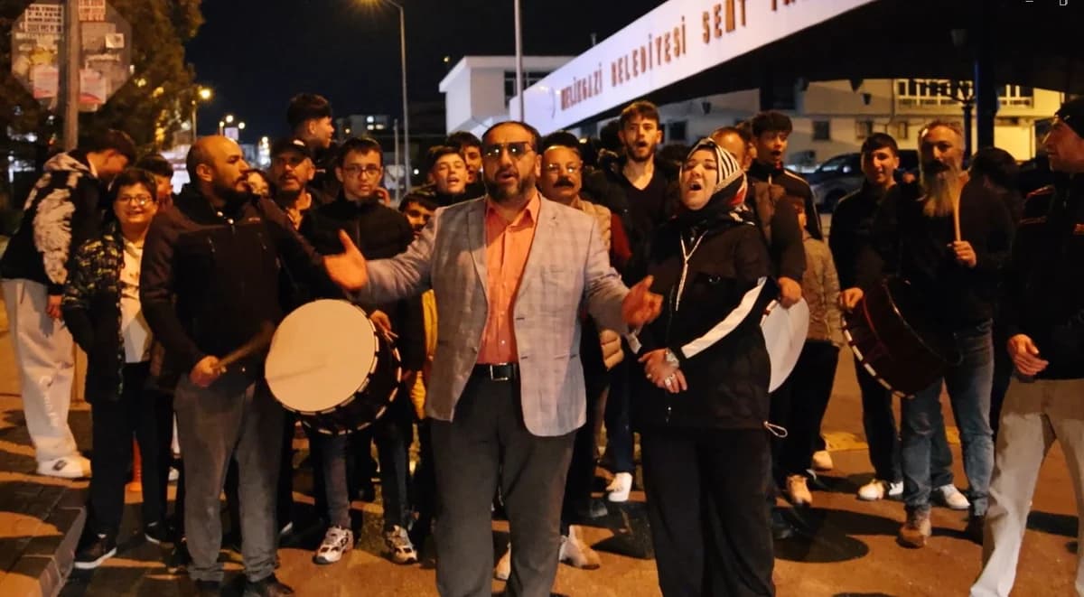 Kadın Muhtar Hatun Kekeç’ten Kadir Gecesi’nde İlginç Klip