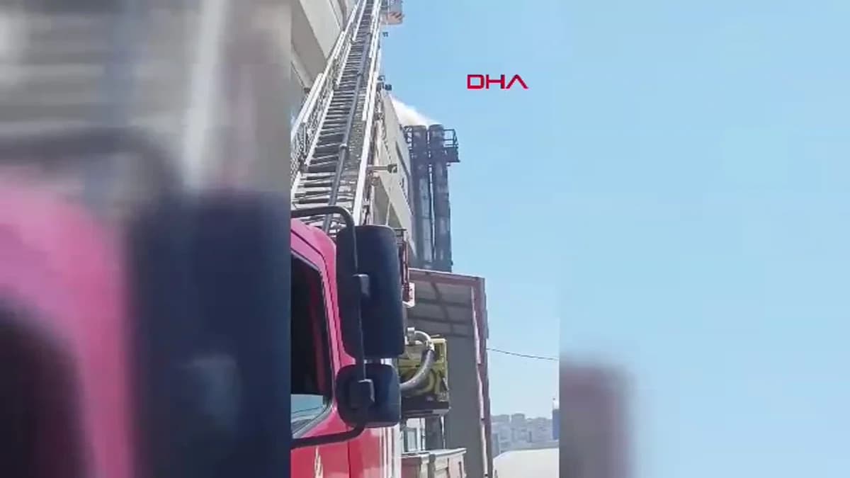 Esenyurt’taki Tekstil Fabrikasında Yangın Çıktı