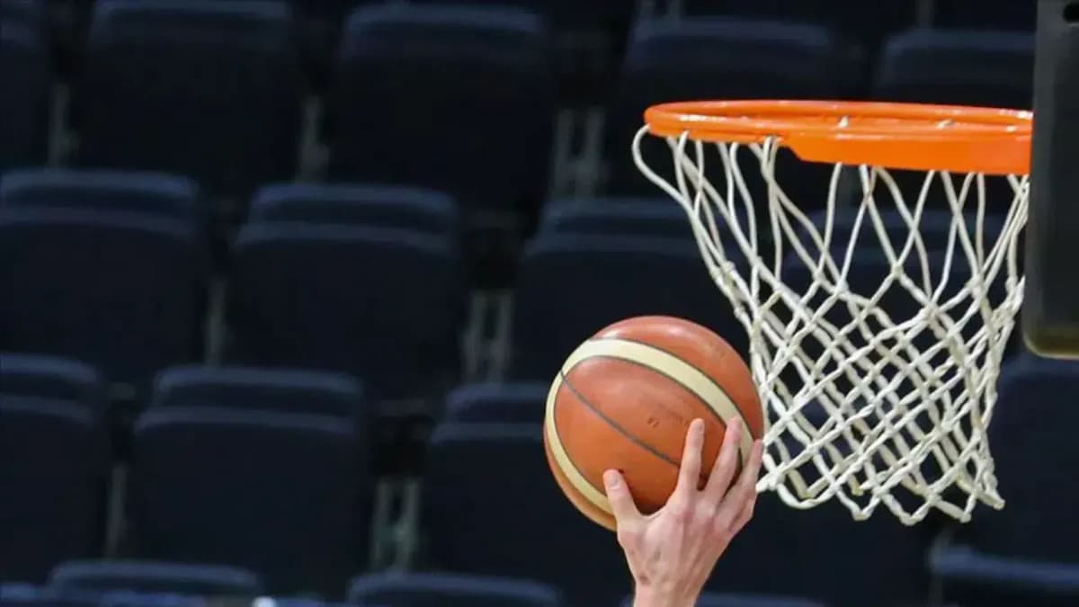 Fenerbahçe ilk mücadelede evinde Anadolu Efes takımını ağırlayacak