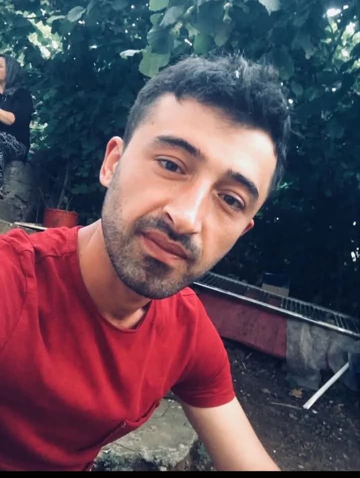 Ereğli’de İşçi Servisiyle Çarpışan Otomobilin Sürücüsü Hayatını Kaybetti
