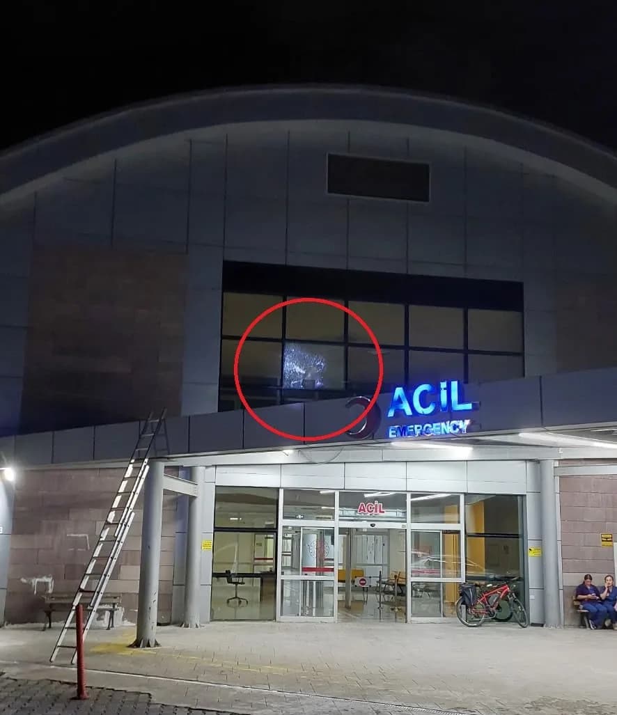 Samsun'da Ruh Sağlığı Hastanesi’ne Yorgun Mermi İsabet Etti