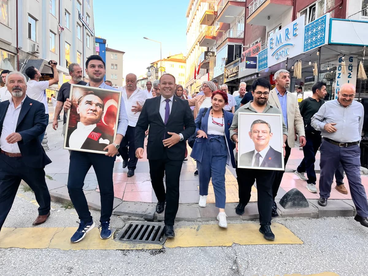 Çankırı'da görevden alınan CHP İl Başkanı Ağaoğlu partisinden istifa etti