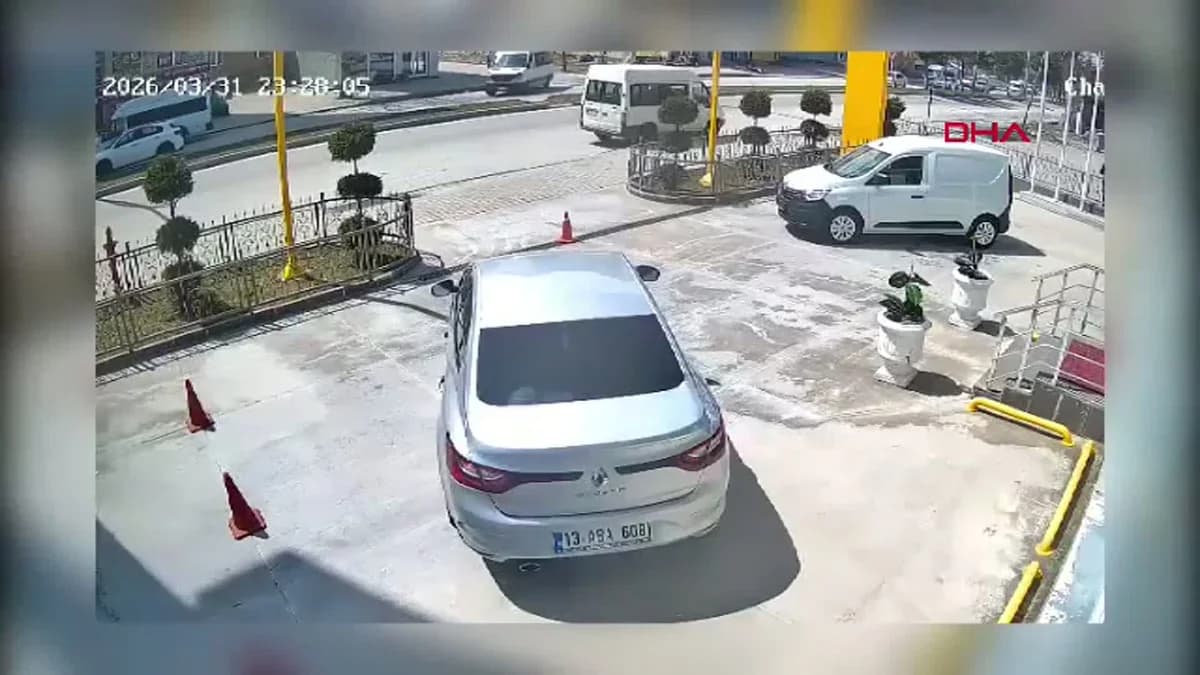 Tatvan’da Minibüsün Çarptığı 4 Yaşındaki Çocuk Hayatını Kaybetti