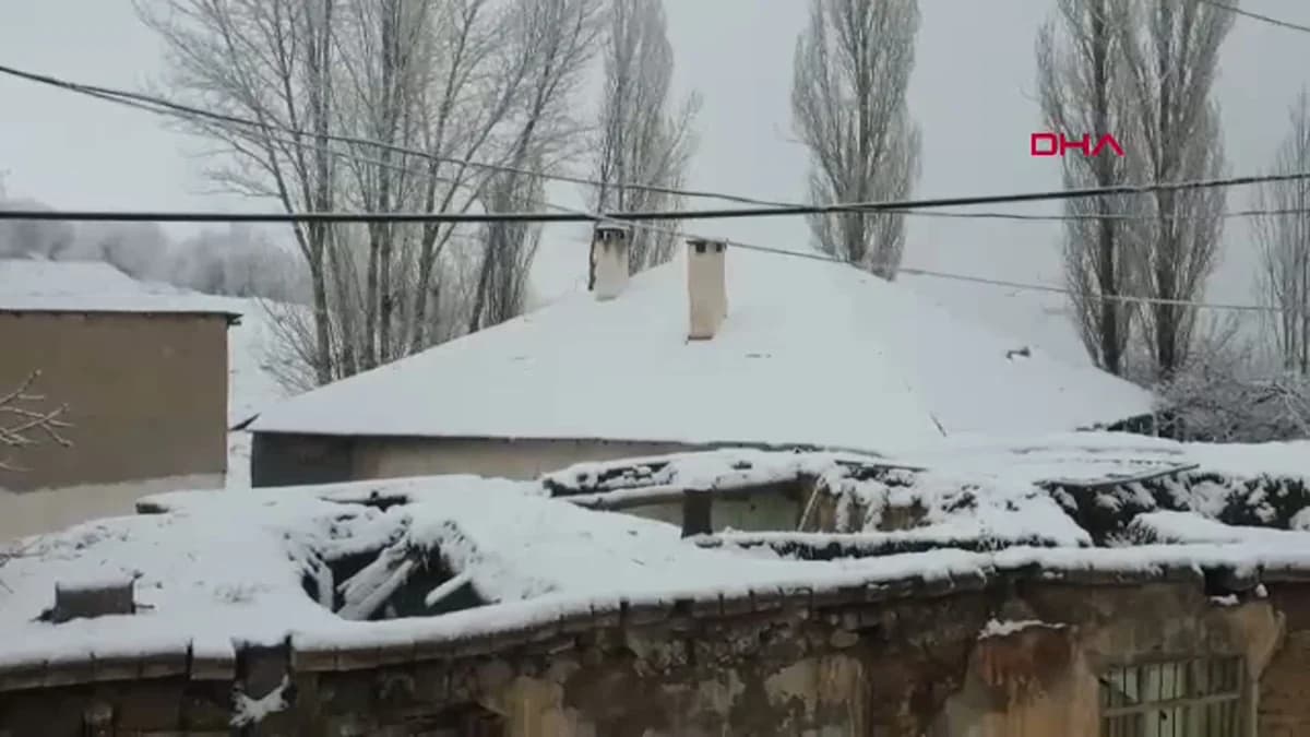 Başkale’de Kar Yağışı Etkisini Gösterdi