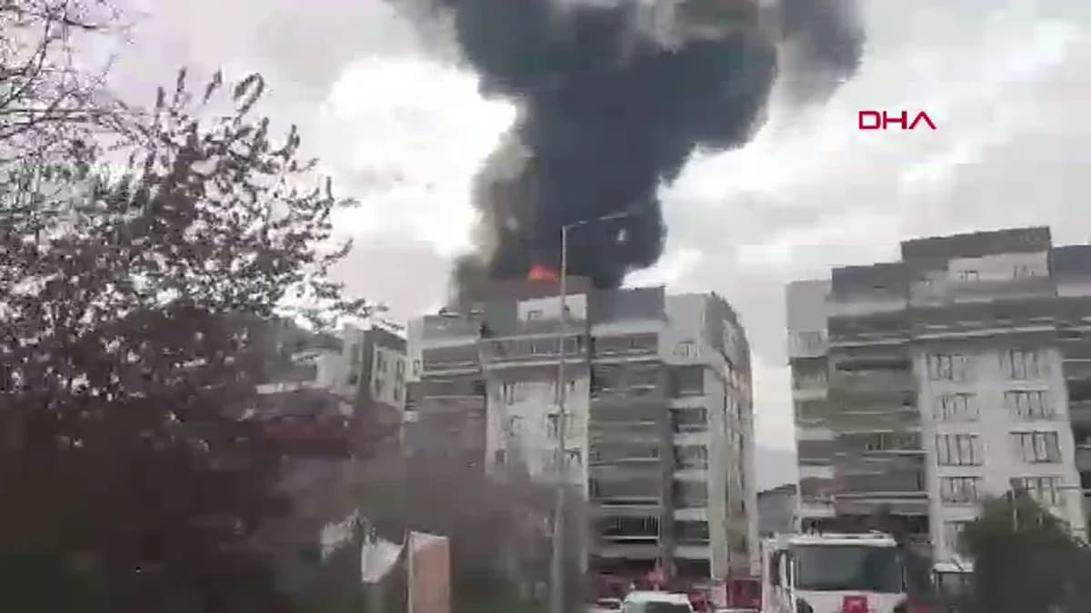 Bursa’da Yangında Mahsur Kalan İki Kişi Kurtarıldı