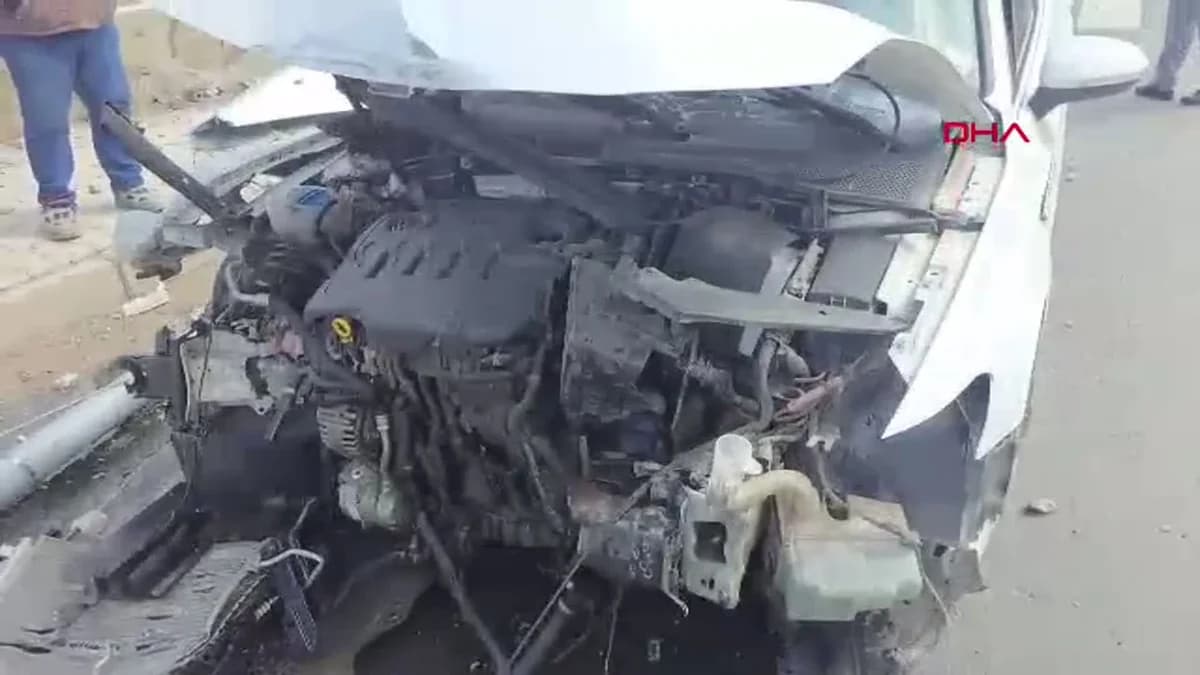 Mardin’de Trafik Kazası: Otomobil Kamyonla Çarpıştı, Sürücü Yaralandı