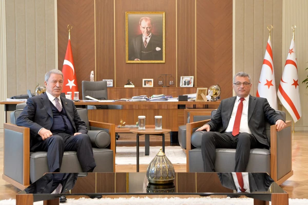 KKTC Cumhurbaşkanı Tufan Erhürman, Hulusi Akar’ı Kabul Etti