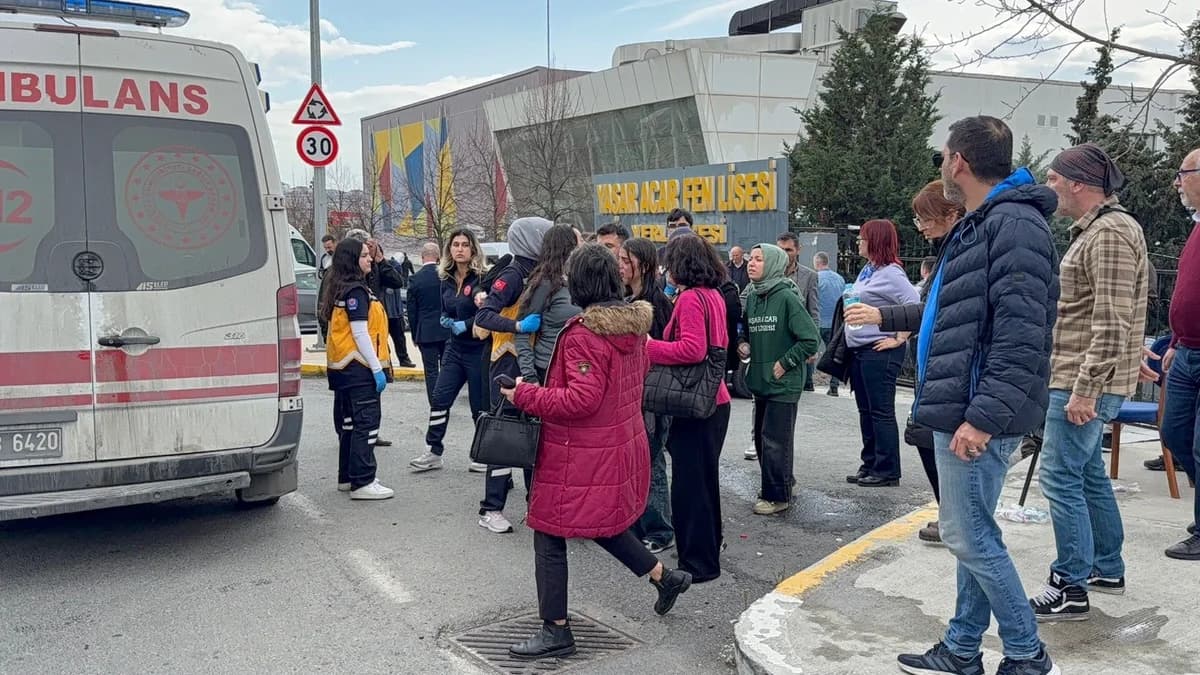 Beylikdüzü’nde Fen Lisesinde Laboratuvar Patlaması: 4 Öğrenci Yaralandı