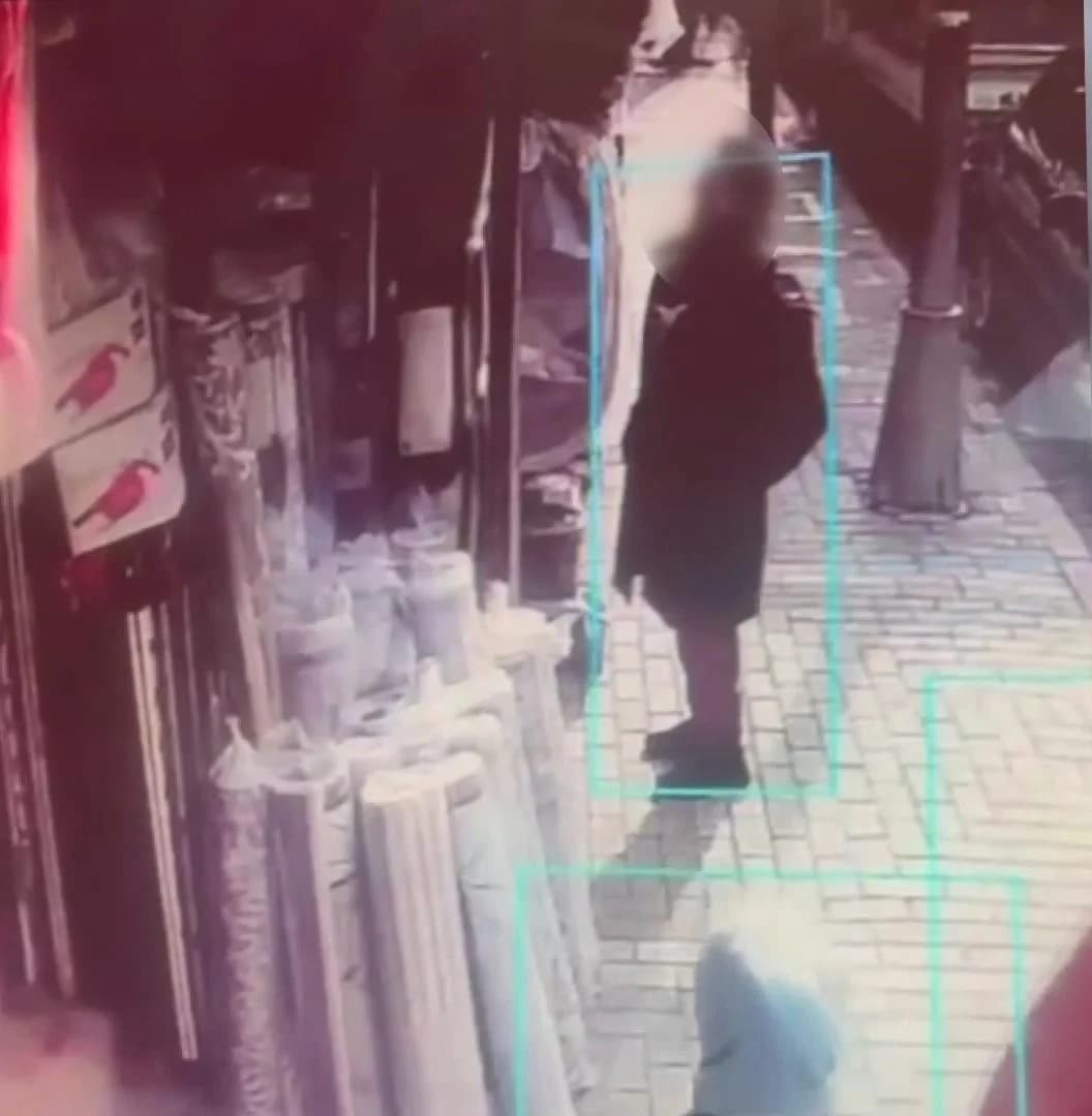 Avcılar’da Koltuk Örtüsü Hırsızlığı: Aynı Kadın 5 Takım Çaldı