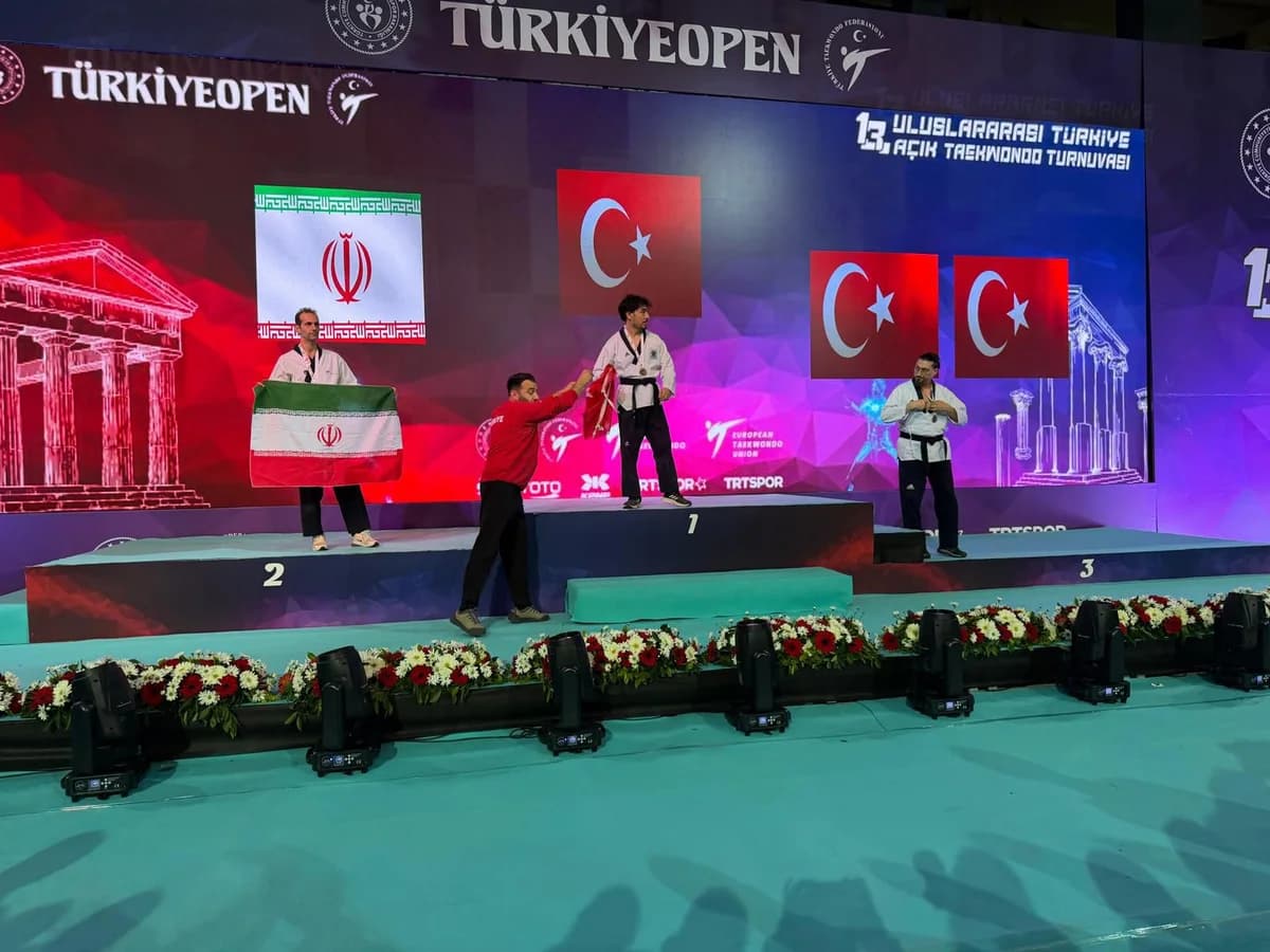 Bursalı Tekvandocu Uğur Tuzlu, Antalya’da Şampiyonluk Yaşadı