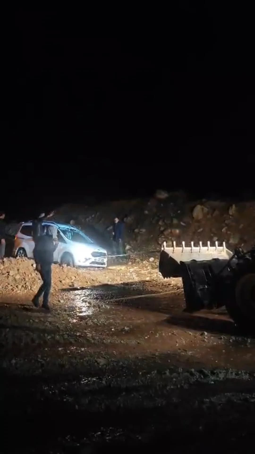 Siirt’te Heyelan Nedeniyle Ulaşımda Aksamalar Yaşandı