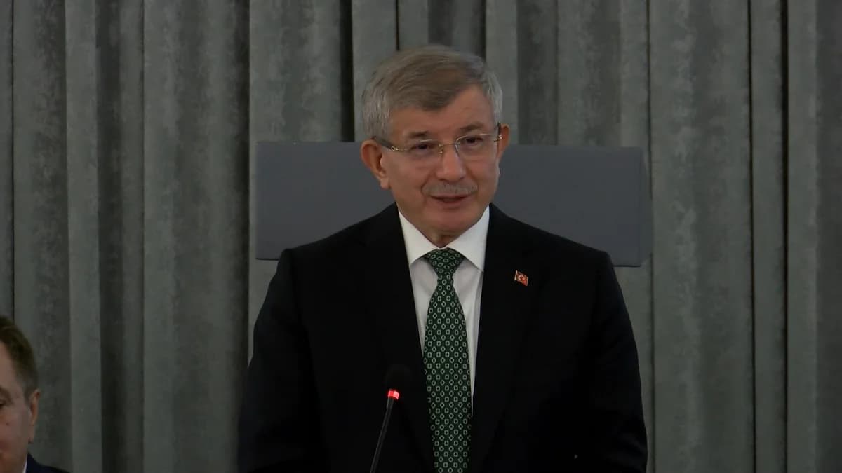 Davutoğlu: Dünyada Orman Kanunları Egemen
