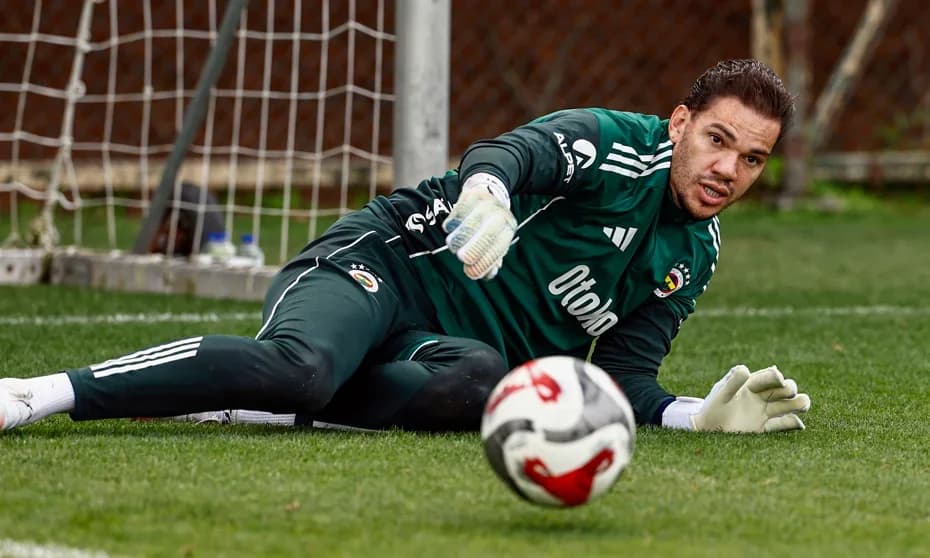 Fenerbahçe’de Ederson Gelişmesi: Karagümrük Maçında Kalede Kim Olacak?