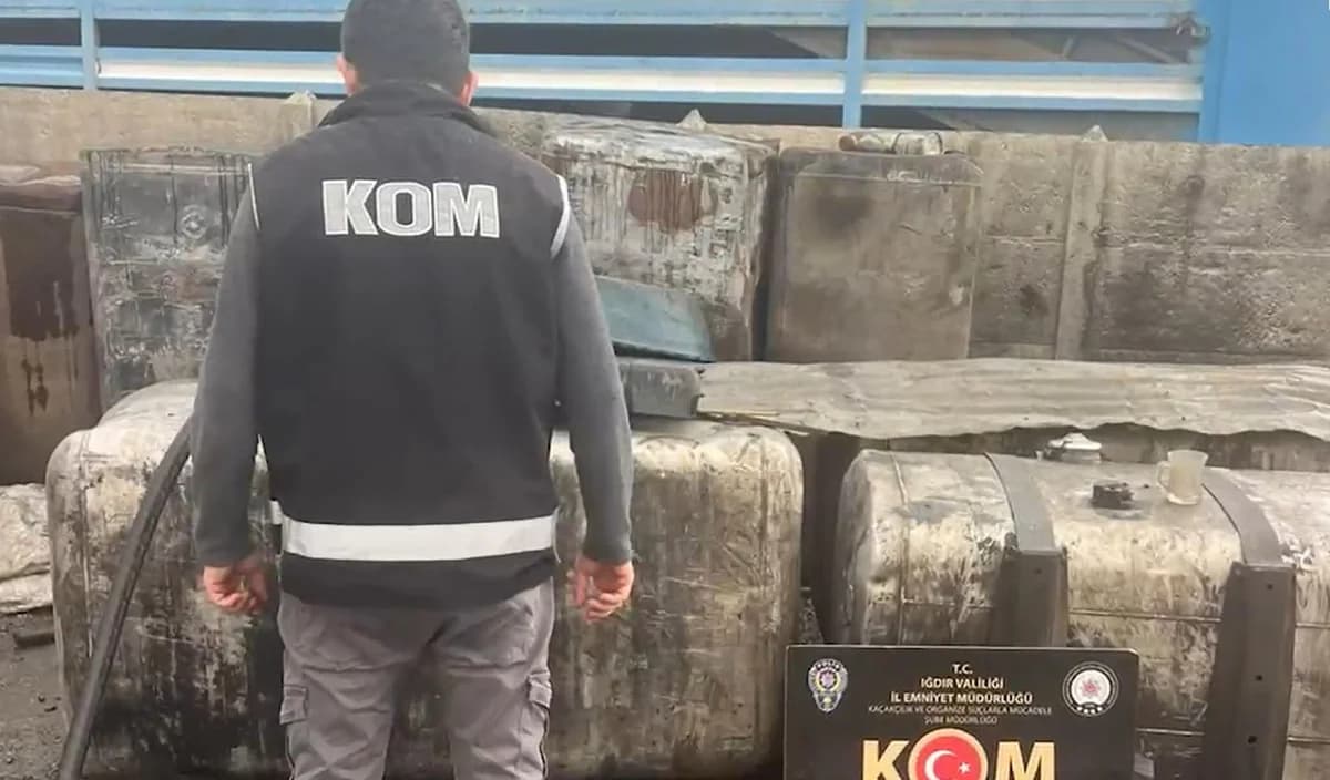 Iğdır’da Dronla Tespit Edilen Kaçak Akaryakıt Deposuna Operasyon