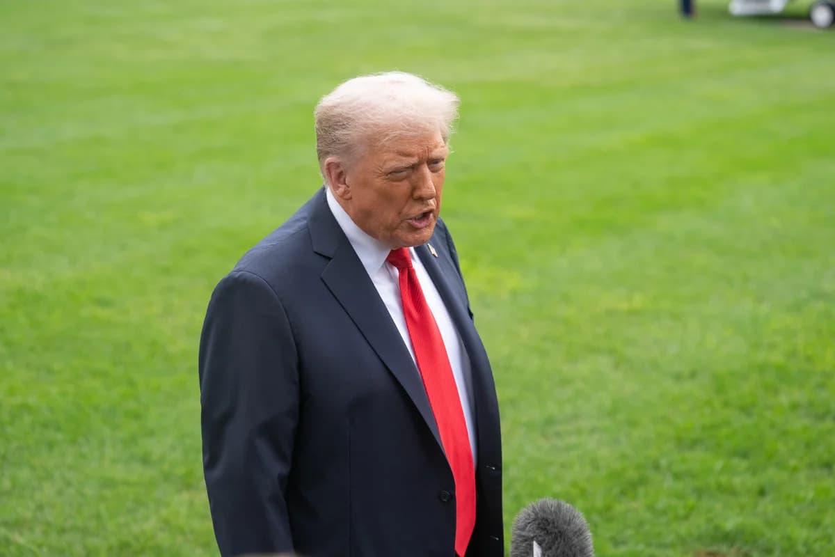 Trump, İran ile Müzakerelerin Devam Ettiğini Açıkladı