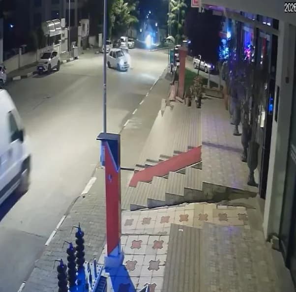 Tokat’ta Akıl Almaz Kaza: U Dönerken Feci Şekilde Çarpıştı!
