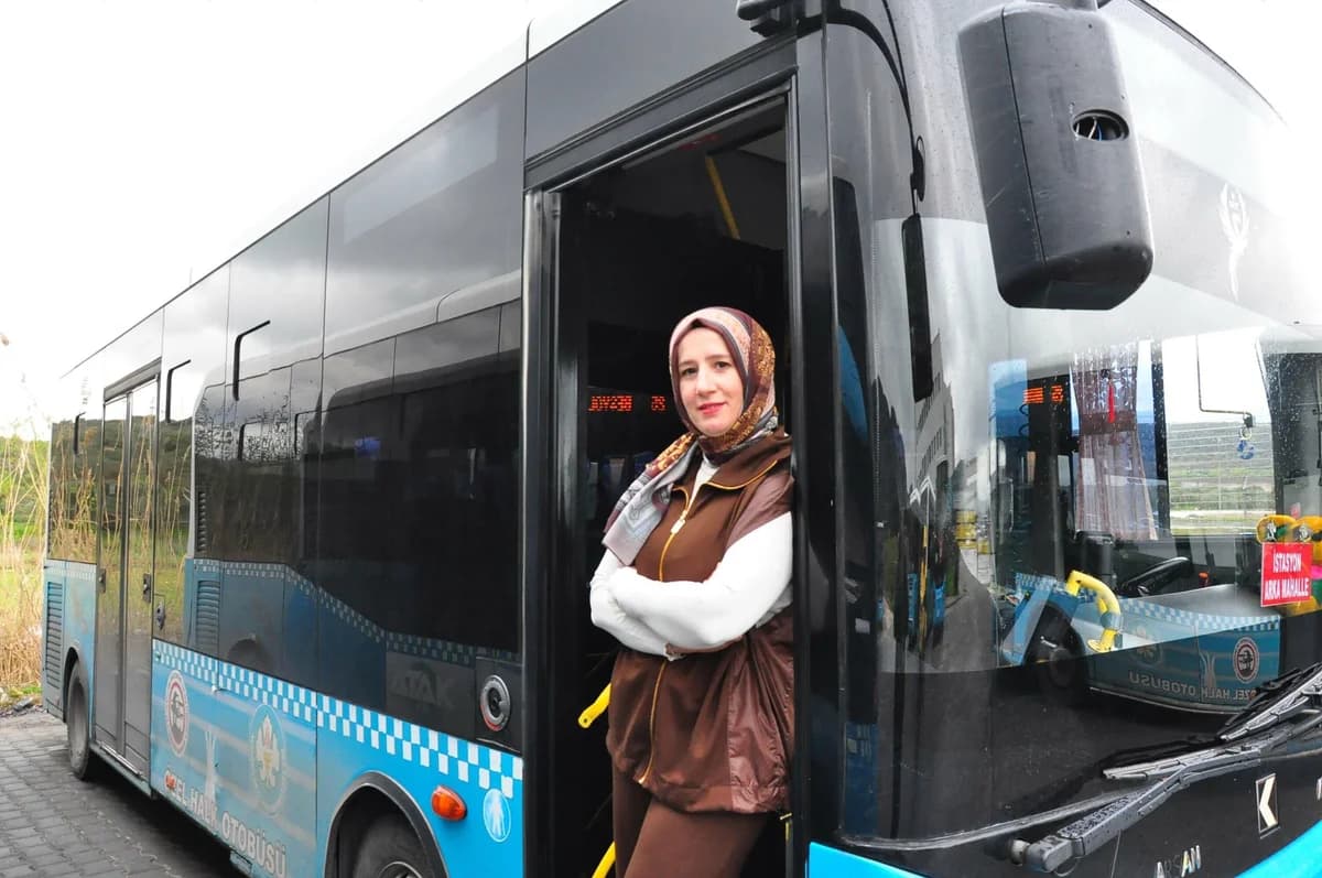 Soma’nın İlk Kadın Otobüs Şoförü Derda Aktaş