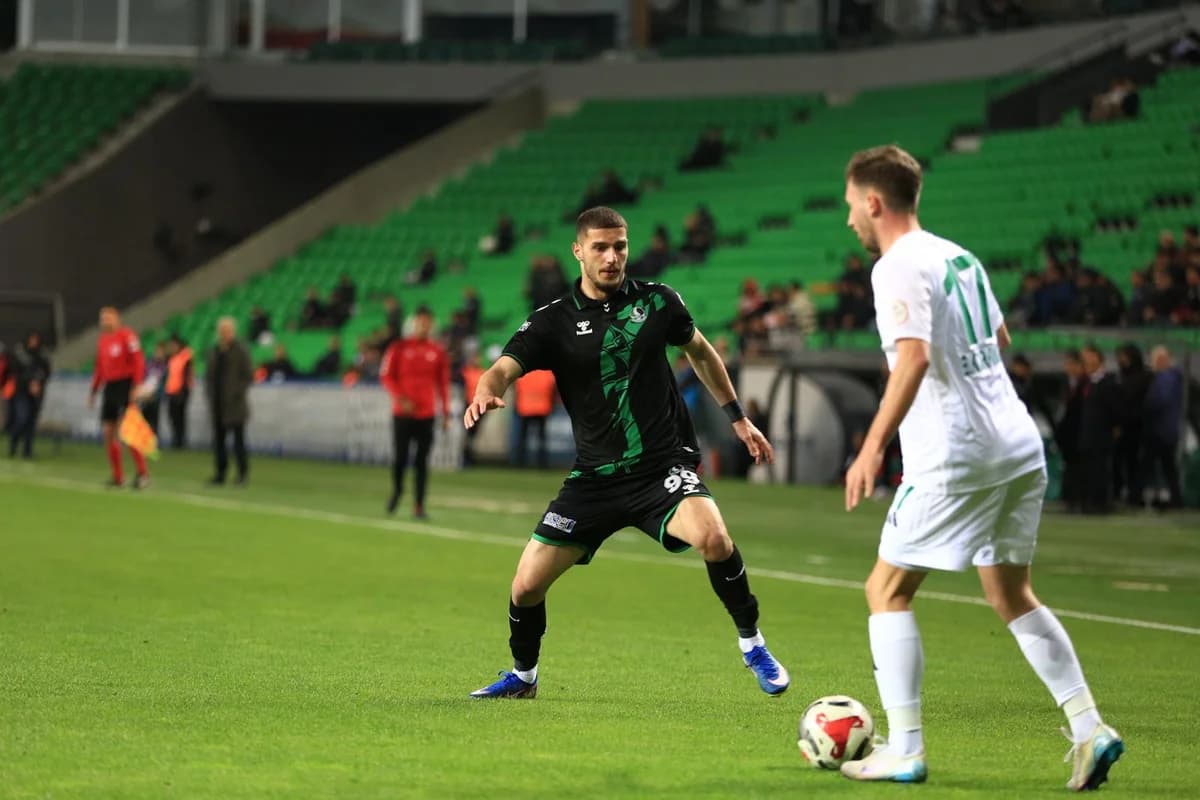 Sakaryaspor, Esenler Erokspor’a Yenilerek 1. Lig’e Veda Etti