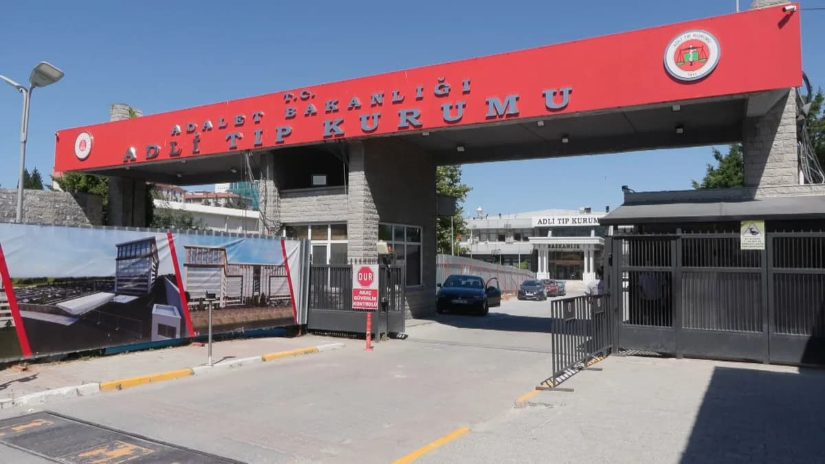 Moldovalı skuter sürücü Fatih'tek Trafik Kazasında Hayatını Kaybetti Kaza Kameraya Yansıdı