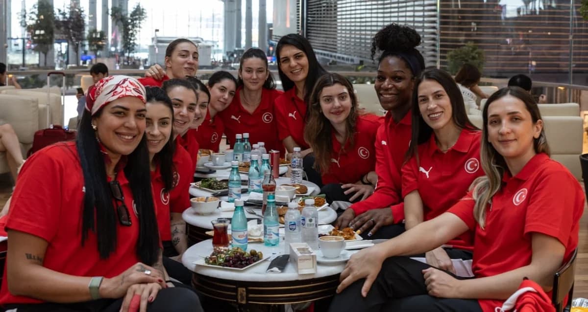 Kadın Basketbolunda Türkiye Yükselişte: FIBA Sıralamasında Bir Basamak İlerledik!