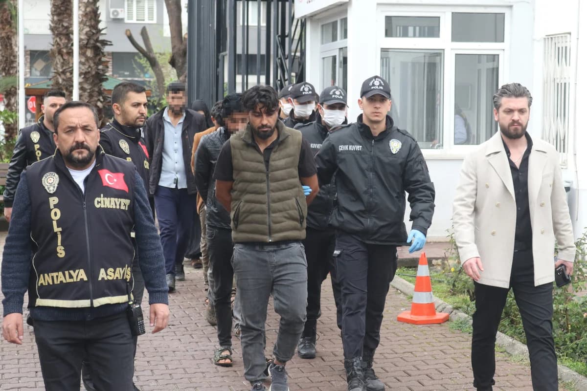 Serada Çalışan Kadının Ölümü: Eşi Tutuklandı