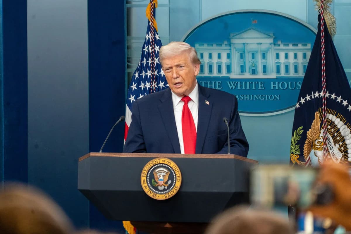 Trump: Hürmüz Boğazı’ndan Geçen Gemi Sayısı 34