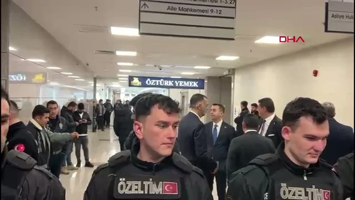 Futbolcu Mert Hakan Yandaş Hakim Karşısında: Destek İçin Futbolcu Arkadaşları ve Kulüp Yöneticileri Adliye’de