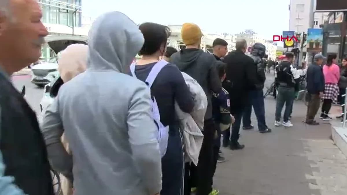 Antalya’da Aile İşletmesinden İhtiyaç Sahiplerine Sıcak Yemek Desteği