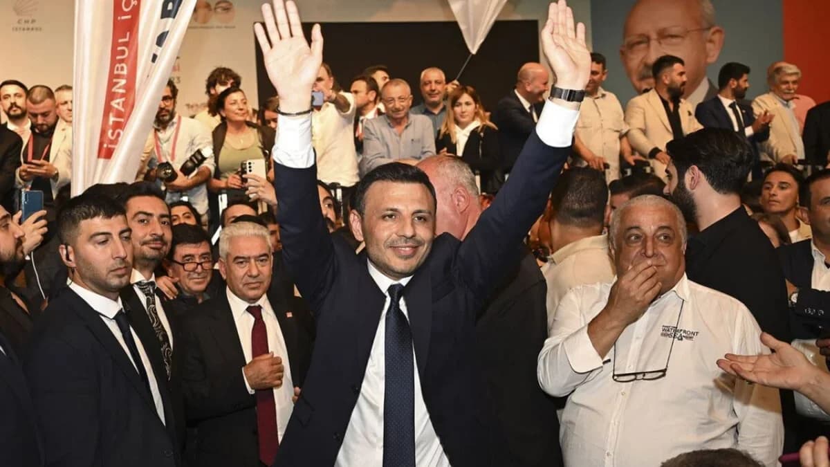 CHP’den İstanbul İl Yönetimi’ne Kayyum Atanmasına Sert İtiraz