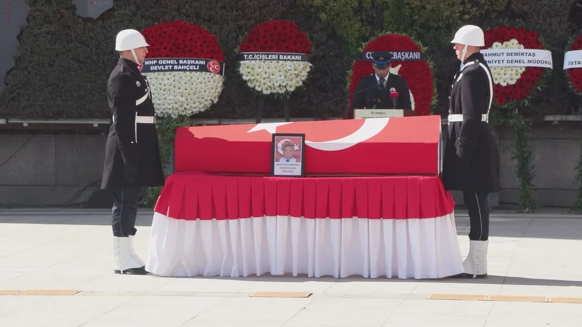 İstanbul Emniyet Müdürlüğü’nde Şehit Polis Memuru Seçkin Yalçın için Tören Düzenlendi