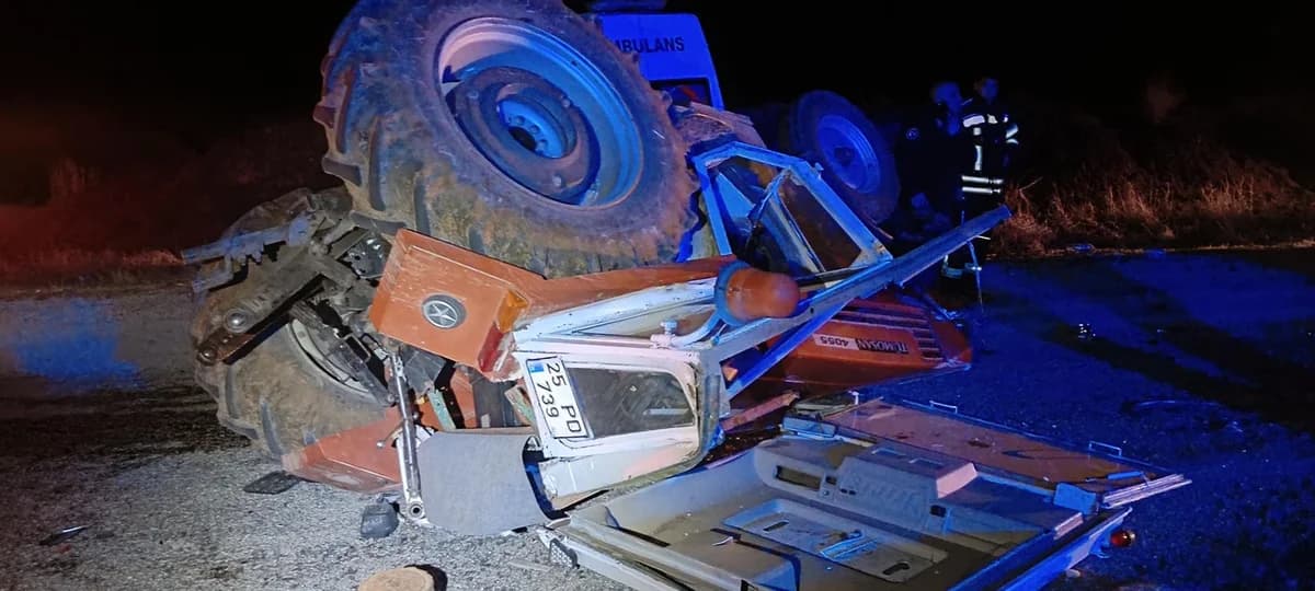 Oltu’da Ambulans ve Traktör Çarpıştı: 4 Yaralı