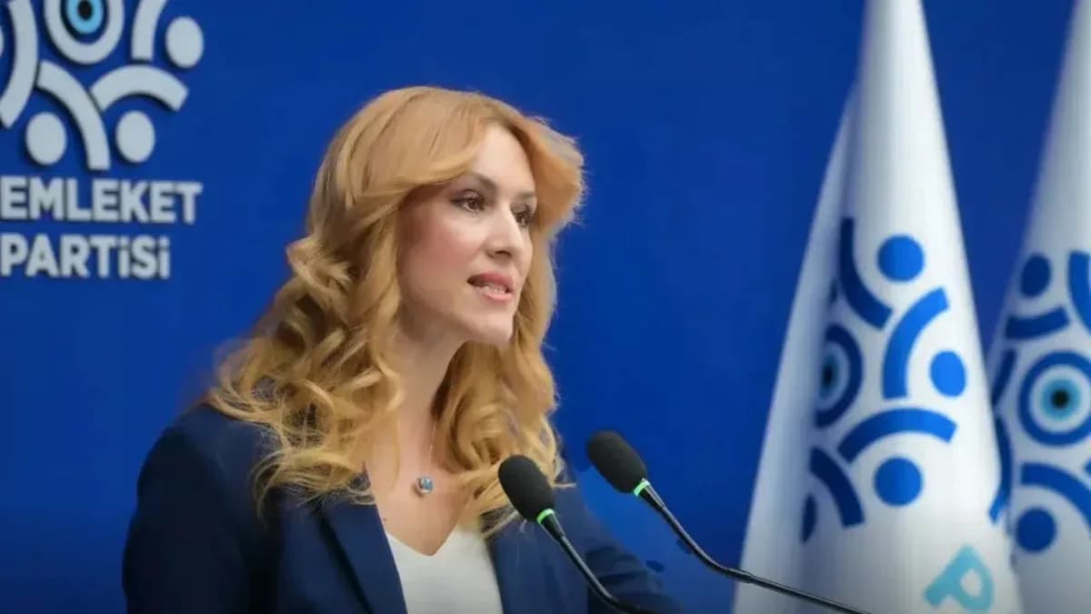 Prof. Dr. İpek Özkal Sayan kimdir