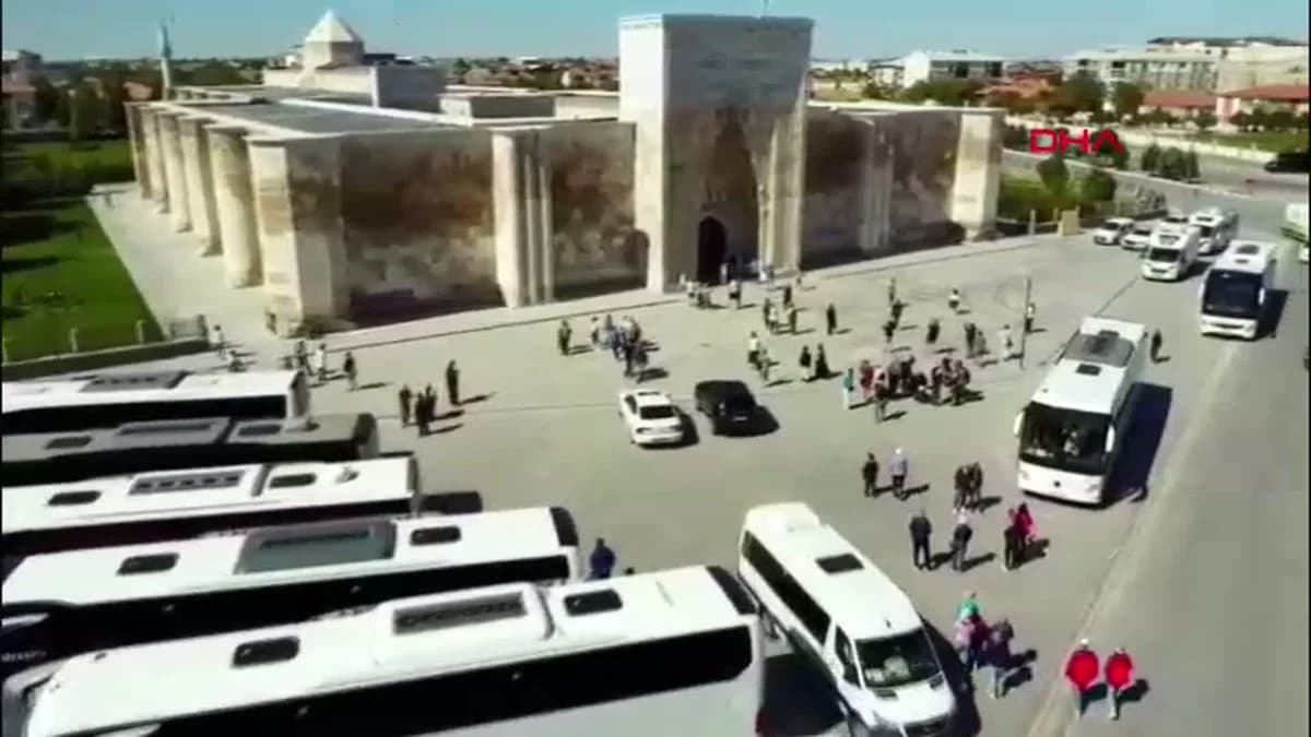 Türk Dizileri Sultanhanı’nı Dünya Listesine Taşıdı: Turistler Akın Ediyor!